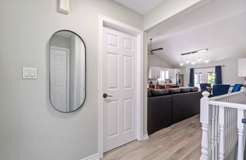 Crystal Beach House | Blue Barrel Beach House - Family, Friendly Luxurious Stay w/Hot Tub & Much More!