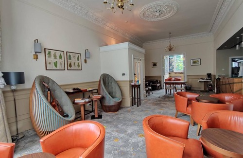 Pembridge Hotel | Blue Bells