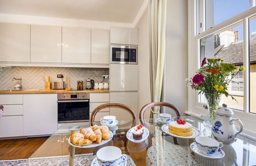 Chagford Apartment | Blue Bliss - Period Elegance meets Homely Comfort