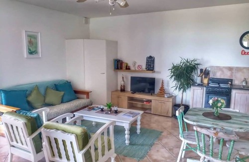 Paradise Beach House | Blue Chill. The perfect place to relax and unwind. Right on the beach!