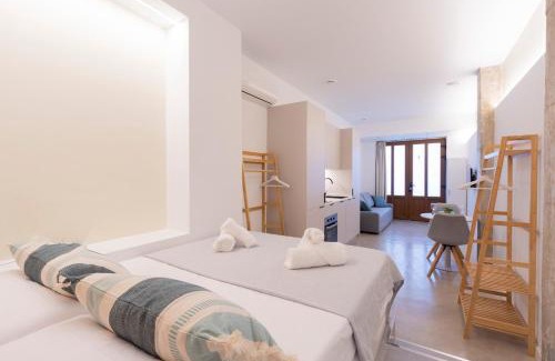 Aiora Apartment | Blue Chopin Apartments