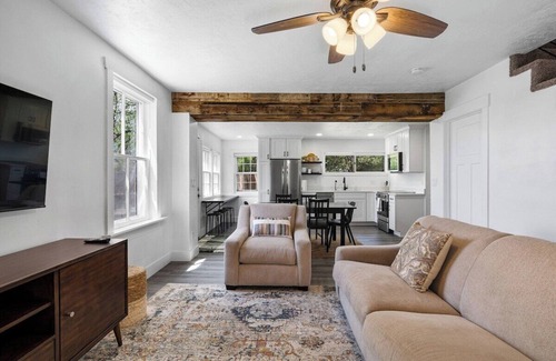 Bloomington House | Blue Cottage at Bear Lake: Rustic Serene Retreat 10 miles to North Beach