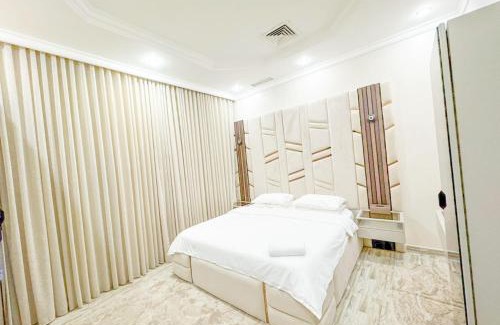 Al Jahra Apartment | Blue Flower