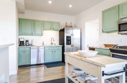 Upper Peninsula Michigan House | Blue Harbor View with stunning Lake Superior views. Walkable city location!