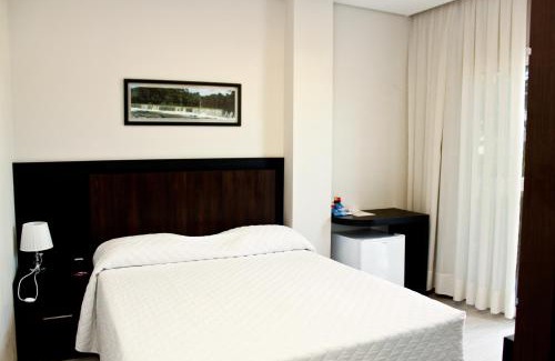 Timbo Hotel | Blue Hill Hotel