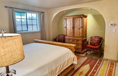 Mira Monte Hotel | Blue Iguana Inn