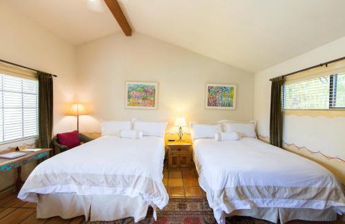 Mira Monte Hotel | Blue Iguana Inn