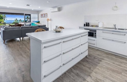 Airlie Beach Apartment | Blue Lagoon Airlie Beach
