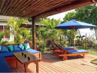Nanuya Resort | Blue Lagoon Beach Resort