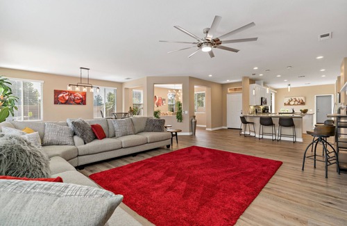 Temecula House | Blue Lagoon Oasis - Pool - Firepit - Close to Wineries
