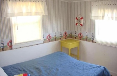 Town of Yates House | Blue Lagoon -