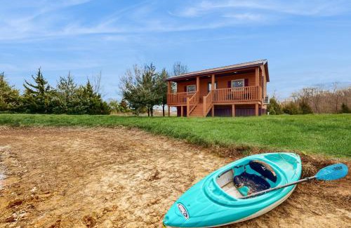 Murphysboro House | Blue Line Resort Cabin #3