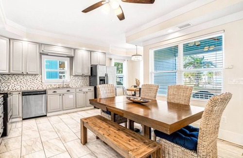 Holiday Beach House | Blue Oasis | Dogs Okay! Incredible Value Home. Summer Specials.