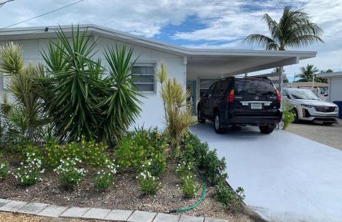 Marathon House | Blue Ocean Bungalow