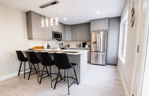 Grand Bend House | *Blue Pearl Beach House* in Grand Bend nLower Unit