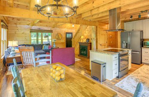 Vesta House | Blue Ridge Mtns Retreat with Views, 1 Mi to Parkway!