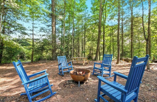 Laurel Springs Cabin | Blue Ridge Parkway/Off-Grid Cabin/Glamping/Turkey Hop Cabin