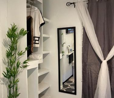Bridgeport Bed & Breakfast | Blue Royalty