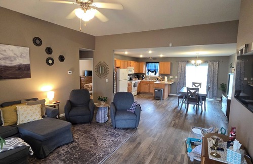 St. Robert House | Blue Sage Inn-Pet Friendly home in Saint Robert, MO. Close to Fort Leonard Wood.