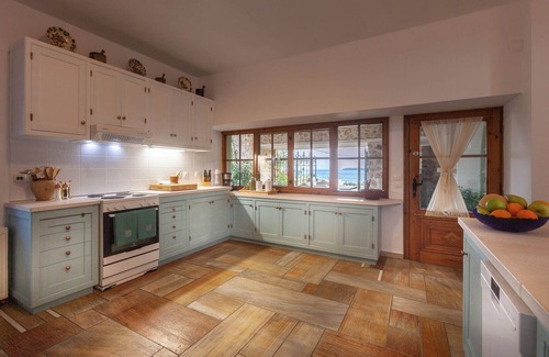 Plitra Villa | Blue Seas Villa - Your sea-view family retreat home in the Peloponnese.