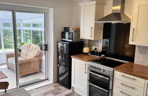 Pentraeth House | 'Blue Sky' 2 Bedroom Enclosed Garden Parking, WiFi