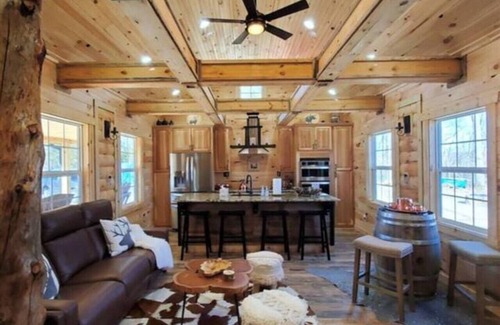 Frenchburg Cabin | Blue Sky Cabin Red River Gorge - Hot Tub Wi-Fi