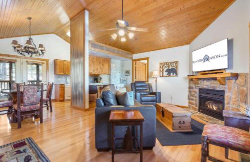 Reeds Spring Cabin | Blue Sky Lodge