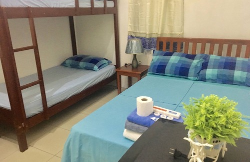 Dauis Bed & Breakfast | Blue Summer Suites