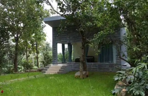 Yercaud Villa | Blue Valley Estate-12 Acre Forest-Silver Oak-Villa