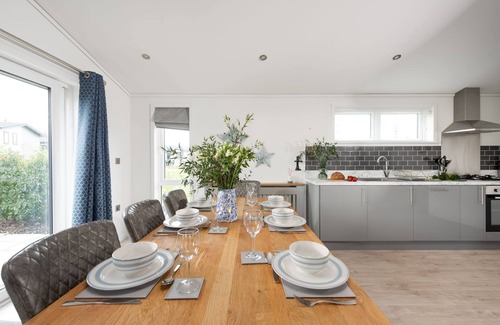 Mary Tavy House | Bluebell Lodge, 29 Roadford Lake Lodges