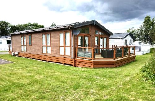 Skegness Resort | Bluebell Luxury 2 Bedroom Lodge at Southview Holiday Park