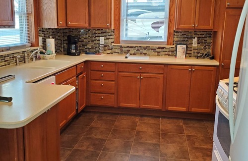 St. Clair House | Blueberry Hill.sweet 3 bedroom vacation home in beautiful St. Clair.