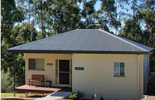 Kurrajong House | Blueberry Hills On Comleroy Farmstay - Self-Contained Cottages