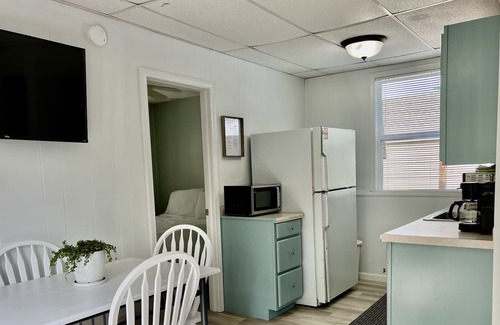 Monticello Hotel | Bluebird Bay Resort