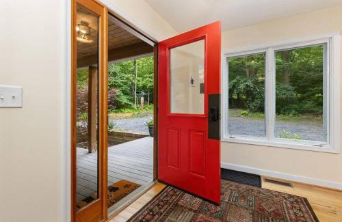 Chestnut Springs House | Bluebird Mountain Home