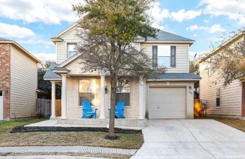 Wetmore House | Bluebonnet - A Birdy Vacation Rental