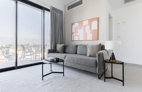 Tel Aviv Apartment | Blueground at Florentine, Balcony