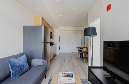 South Berkeley Apartment | Blueground | Berkeley, AC, w/d, nr UC Berkeley