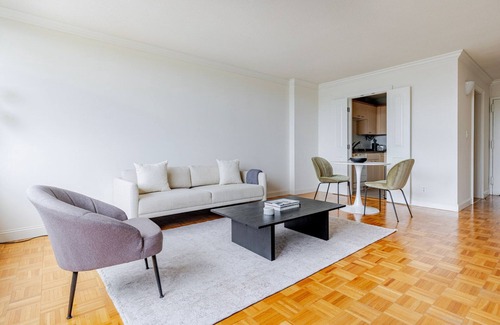 Fenway–Kenmore Apartment | Blueground | Fenway–Kenmore, fitness, nr Fenway Park