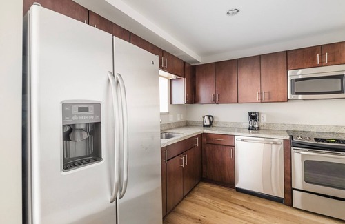George Washington University Apartment | Blueground | Foggy Bottom studio apartment