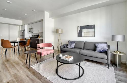 Hayward Apartment | Blueground Hayward heated pool on-site dining SFO-1690