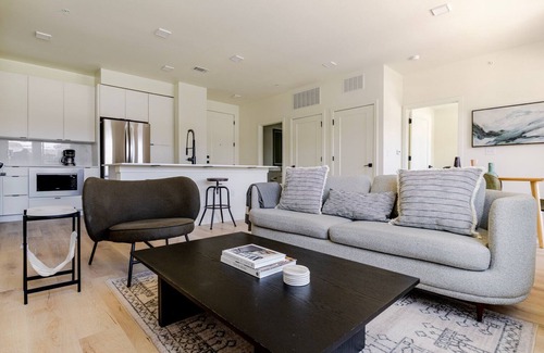 Round Rock Apartment | Blueground | Round Rock, pool, nr Chisholm Trail
