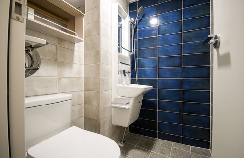 Bupyeong-dong Hostel | BLUEHUM Guesthouse - Hostel