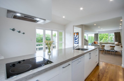 Napier House | Bluff Hill Beauty - Bluff Hill Holiday Home