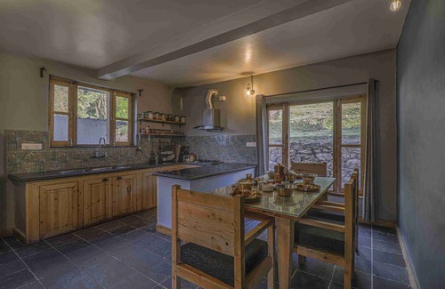 Bullawala Villa | BluSalz Collection Kuriyana Stay, Mussoorie