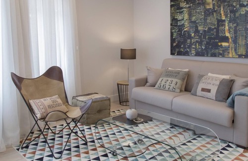 Abando Apartment | BMA3 by Forever Rentals. Deluxe 2 bedroom apartment with air conditioning. Wifi.
