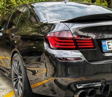Vake-Saburtalo Boat Rental | BMW 535i