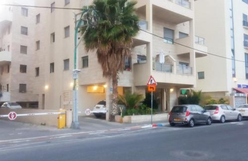 Kerem HaTeimanim Apartment | BnBIsrael apartments - Hakovchim Miroir
