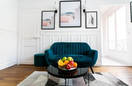 Notre-Dame-des-Champs Apartment | BnBNova - 2BR - Le Bon Marche & St Germain