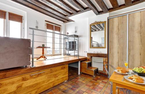 Marais Apartment | BnBNova - Charming Studio Near Notre-Dame & Marais